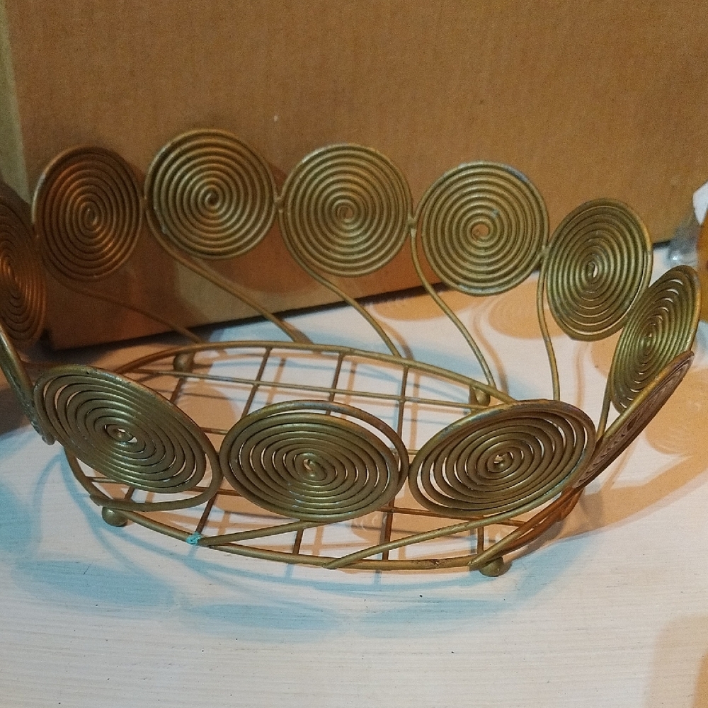 Vintage MCM Brass Wire Coiled Metal Decorative Basket 9.25” Long.  House